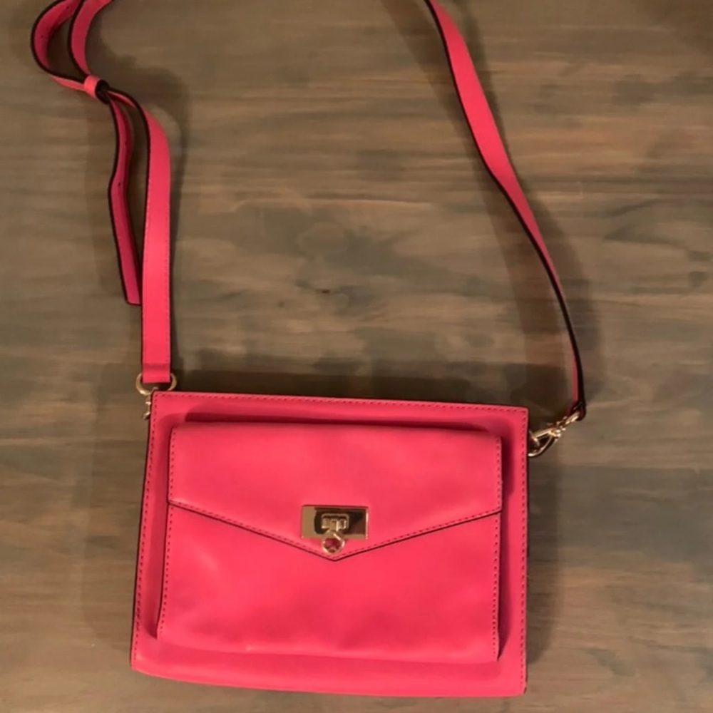 Got pink Kate spade crossbody purse bag